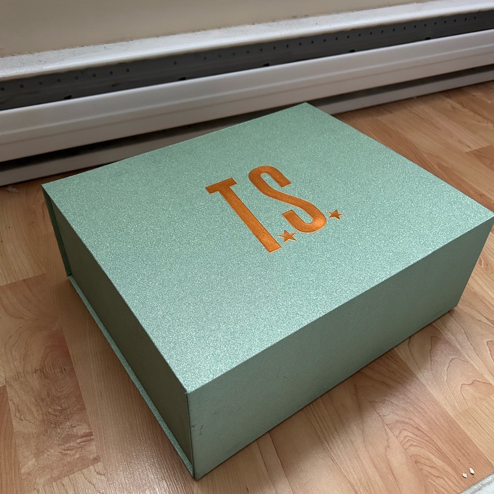 Taylor Swift Life of a Showgirl Box